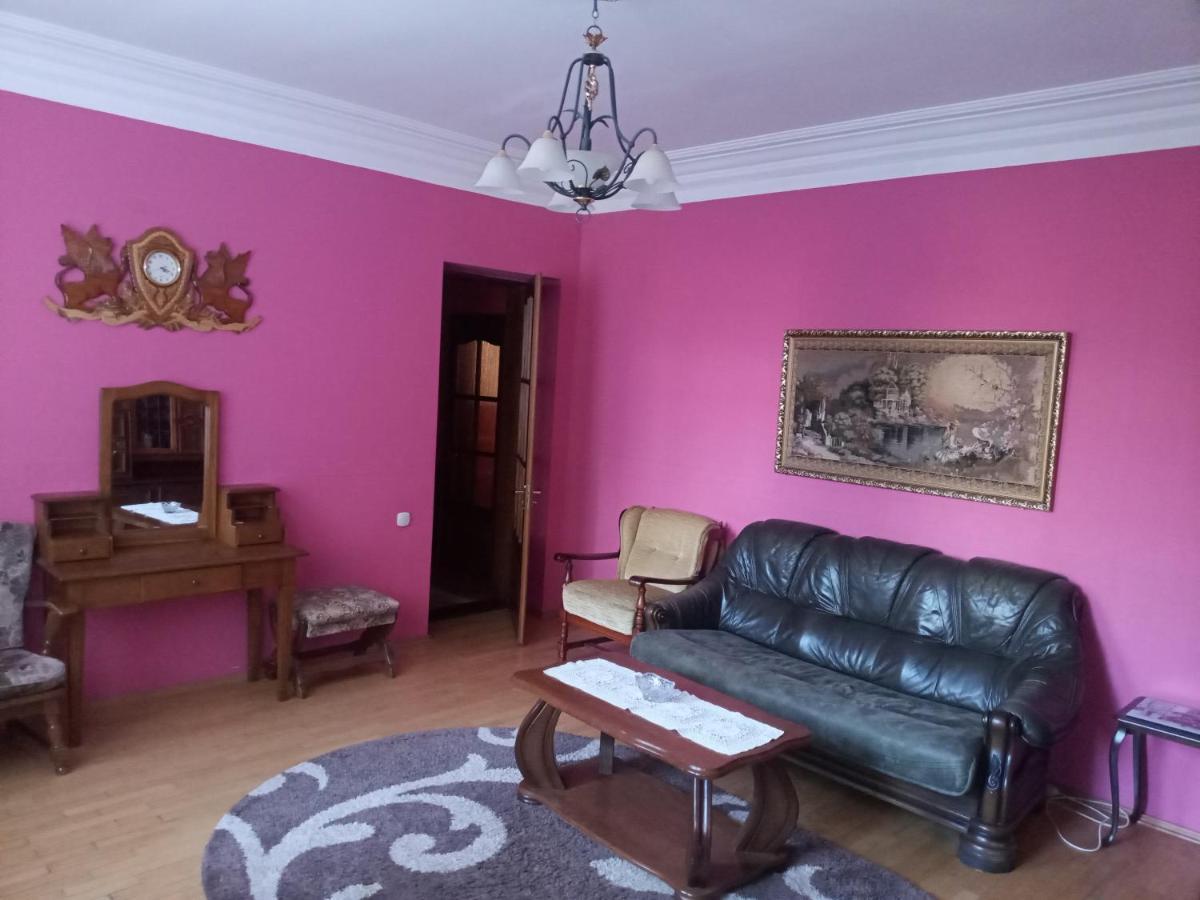 Knaus Apartments Chernivtsi Bagian luar foto