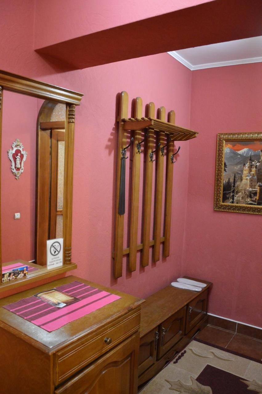 Knaus Apartments Chernivtsi Bagian luar foto