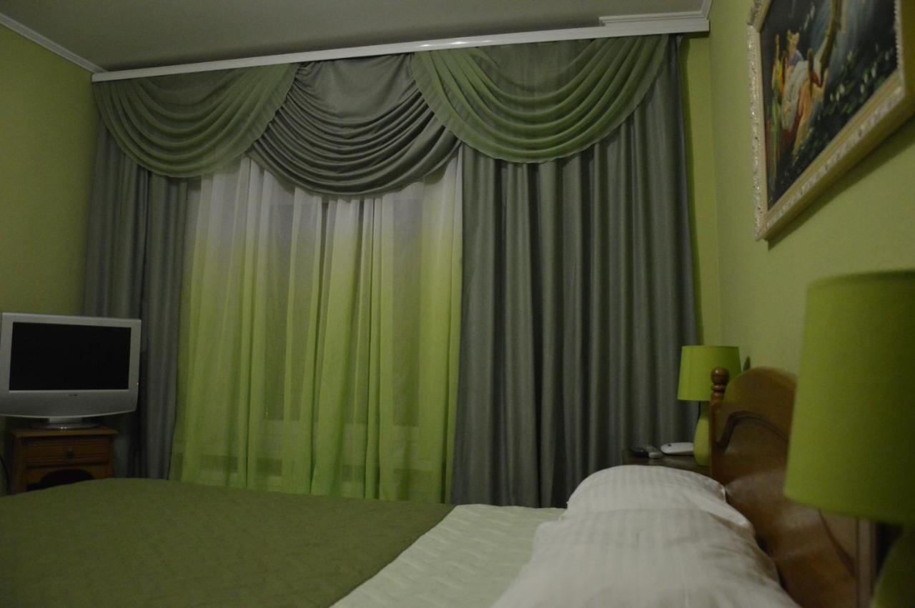 Knaus Apartments Chernivtsi Bagian luar foto