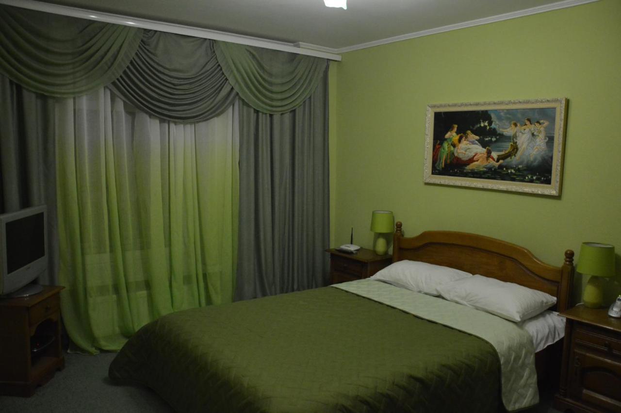 Knaus Apartments Chernivtsi Bagian luar foto