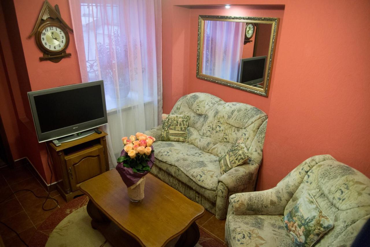 Knaus Apartments Chernivtsi Bagian luar foto